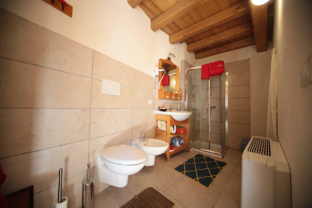 Albergo Diffuso Valcellina E Val Vajont In Casso Екстериор снимка